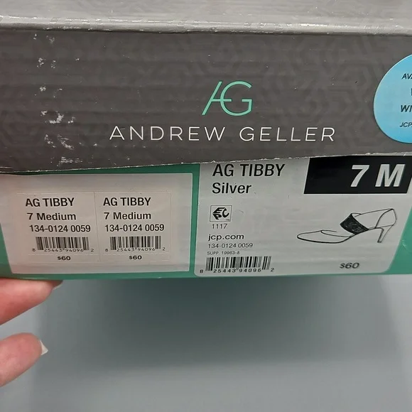 Andrew Geller Memory Foam Champagne/Silver Heels Size 7 NIB - Picture 8 of 8